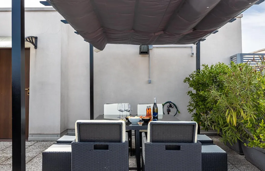 Bocconi'S Nest - Close To Duomo With Terrace-1