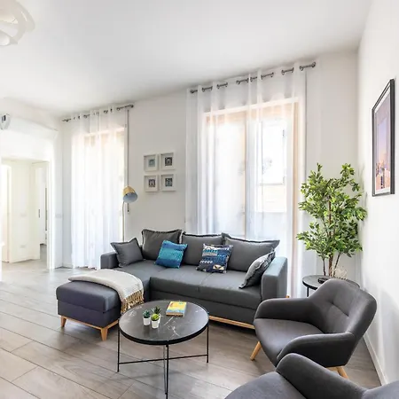 Bocconi'S Nest - Close To Duomo With Terrace-3