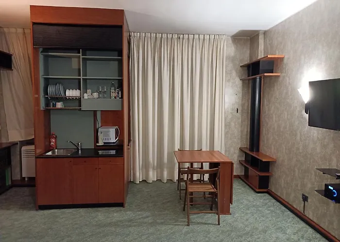 Corvetto 16 - Elegant apartment for 4 - Metro 5 min - Duomo 10 min